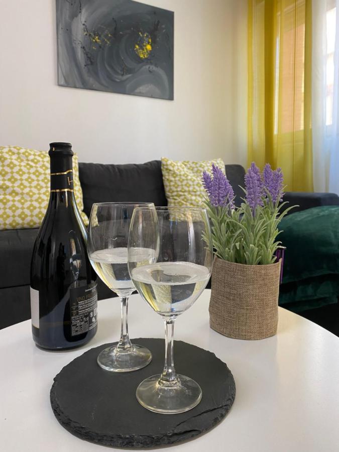 Sol Lux Apartments 1St Floor Durres Bagian luar foto